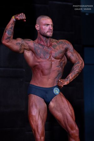 СLASSIC PHYSIQUE +178